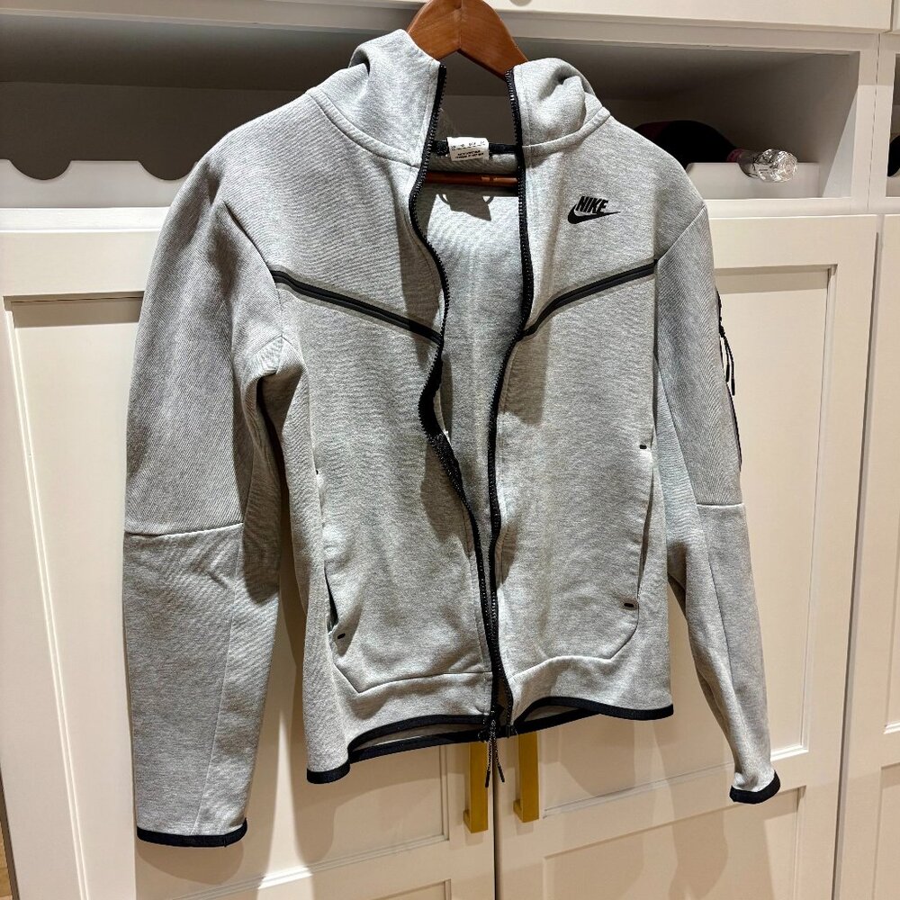 Nike Tech Men's Full-Zip Windrunner Hoodie - Size XS
